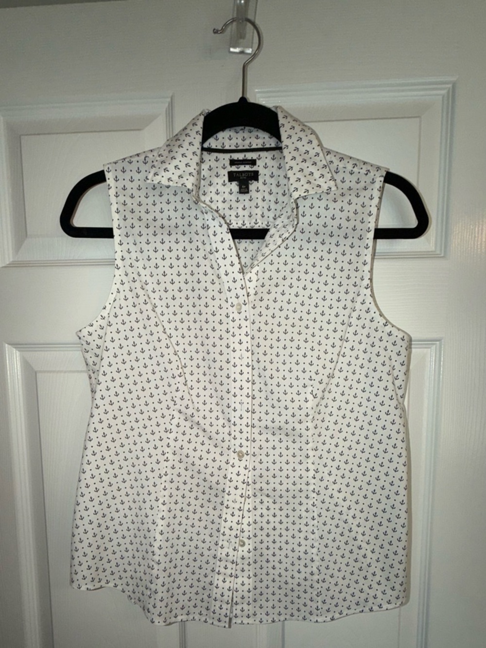 Talbots White Sleeveless Button-Front Shell with Navy Anchor Print